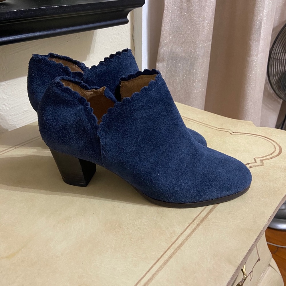 EUC Jack Rogers Marianne Boot in Blue Suede